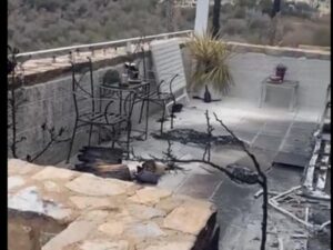 El presidente de la urbanización incendiada en Orihuela Costa niega que el alcalde ofreciera alojamiento – The president of the urbanisation burnt down in Orihuela Costa denies that the mayor offered accommodation.